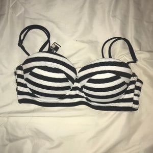 Xhilaration Black & White Pushup Bikini Top